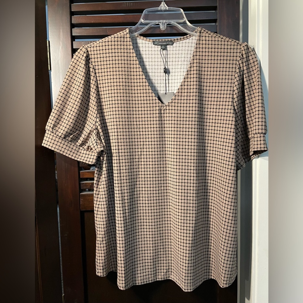Adrianna Papell Tan with Black Pattern Top size XL